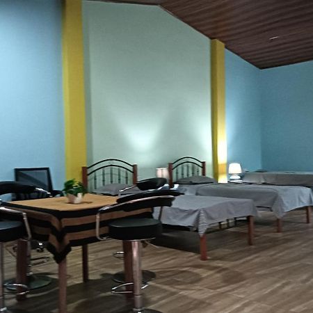 This Is It Airport Hotel And Restaurant Negombo Exteriér fotografie